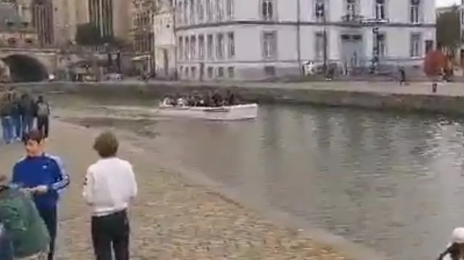 (ΒΙΝΤΕΟ) Βαρκάδα στην Γάνδη και "Χώμα που περπάτησα"!