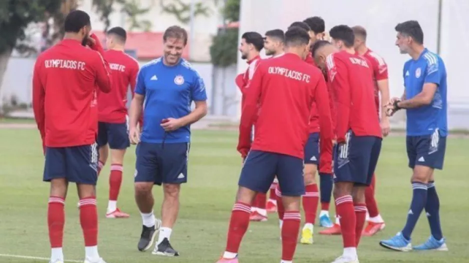 "Ψηλά το κεφάλι, το μυαλό στον ΠΑΟΚ"