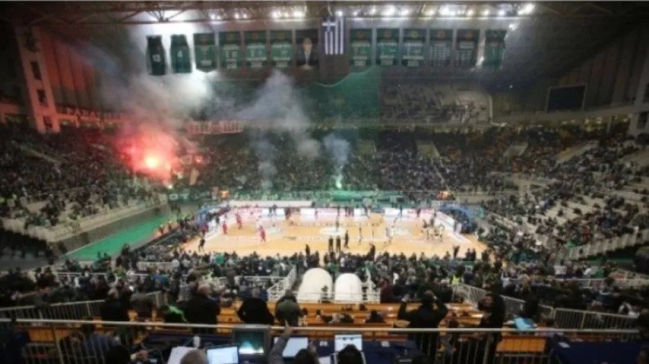 Πρόστιμο 5.000 στον Παναθηναϊκό για πυρσό
