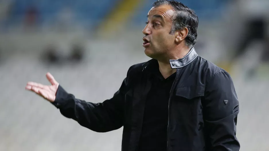 Τρίτωσε το... κακό