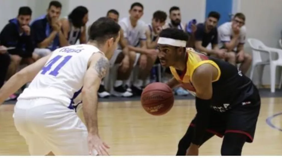 Εύκολα την Ανόρθωση ο Κεραυνός