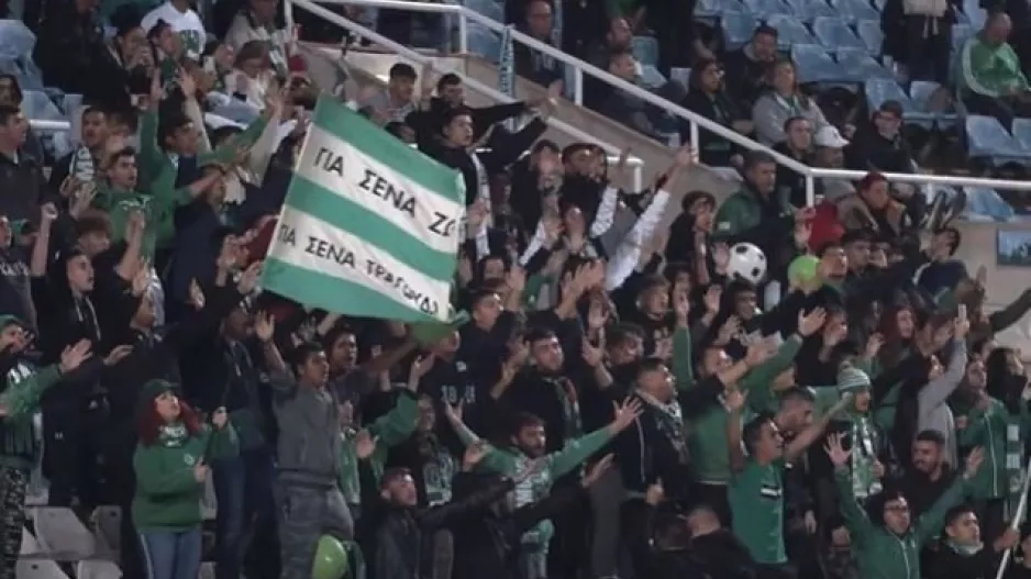 ΒΙΝΤΕΟ/Ο ΛΑΟΣ σε κρύο και βροχή!