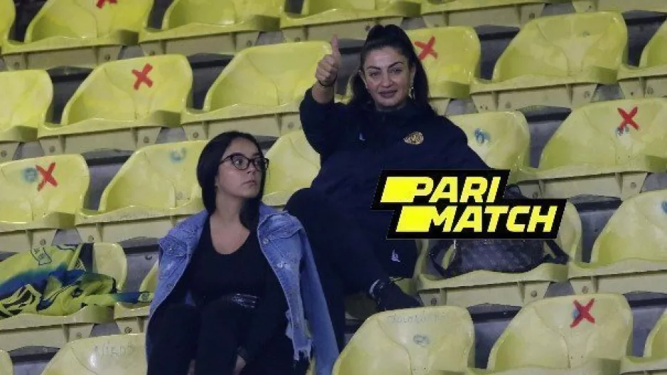 ΑΕΛ-ΑΕΚ/Φώτος από τις εξέδρες