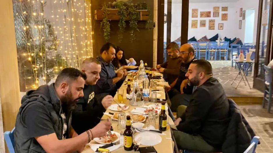 Τραπέζι στα ΜΜΕ