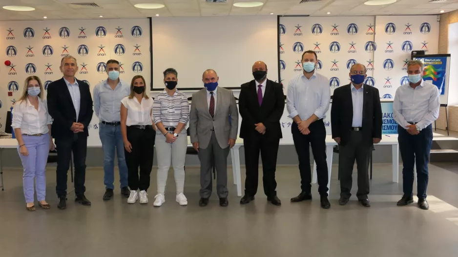 Συνάντηση με τους εκπροσώπους των ομάδων του Γυναικείου 