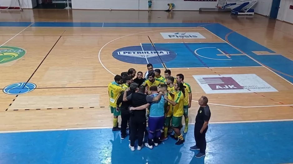 Φώναξαν για τον... αρχηγό τους (βίντεο)