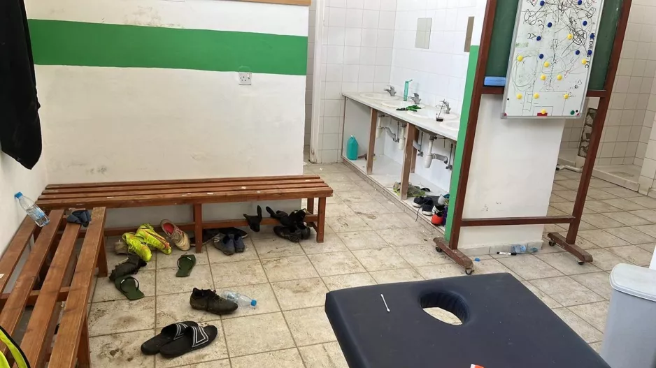 ΦΩΤΟΣ πριν από παιχνίδι στην Κύπρο/"Μόνο ντροπή..."
