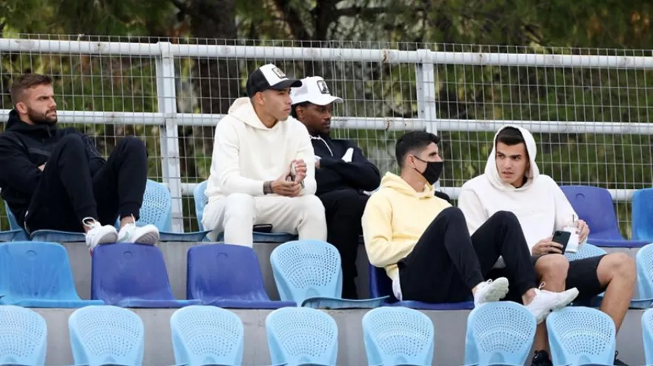 Στο γήπεδο για την ΑΕΚ Β’ Γιαννίκης και παίκτες