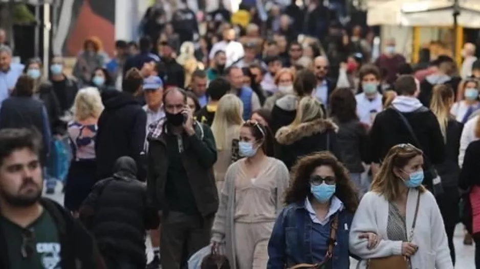 Μπλόκο σχεδόν παντού στους ανεμβολίαστους-Νέα μέτρα στην Ελλάδα
