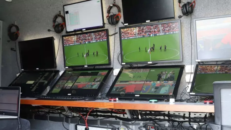 VAR, κάλυψη, γραμμές και... 