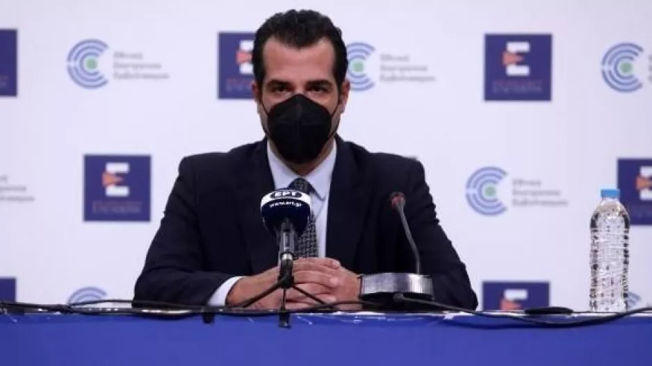 Ποινές στις ομάδες αν δεν κάνουν χρήση μάσκας οι φίλαθλοι!
