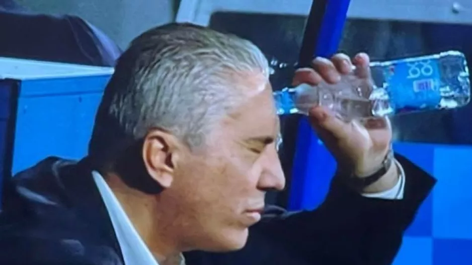 (ΒΙΝΤΕΟ) Η απίστευτη αντίδραση του Κωστένογλου στο 6ο γκολ της Ρωσίας