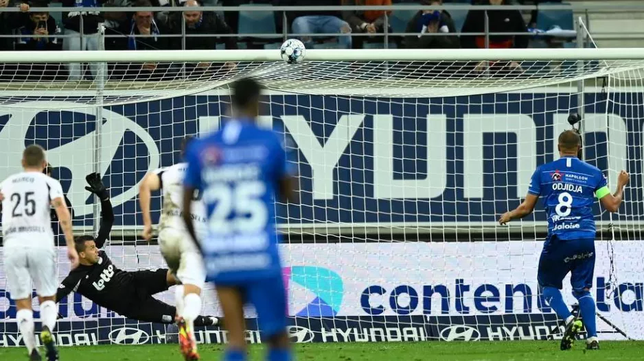 Στο -11 από την 1η θέση η Gent