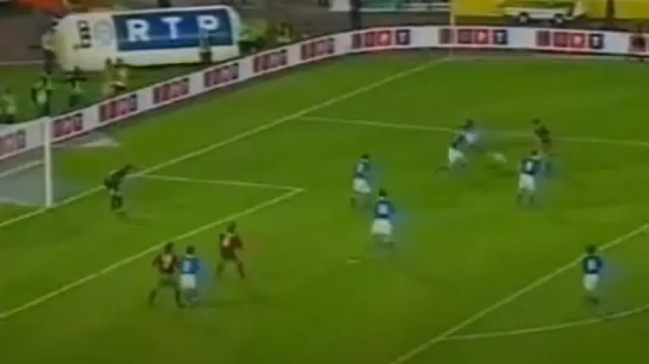 Πίσω στο 2001 η Εθνική μας