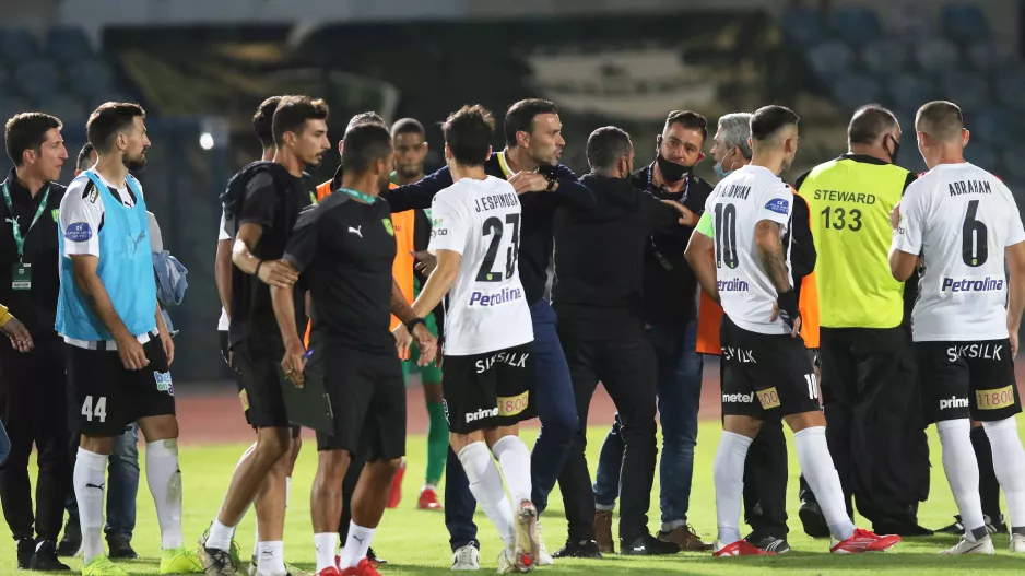 Μία ήττα δεν πρέπει να φέρει απογοήτευση/Το μοναδικό σύνθημα....