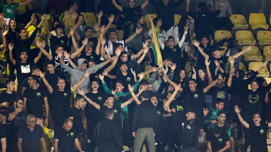 Πρώτη αντίδραση/Larnaca Union