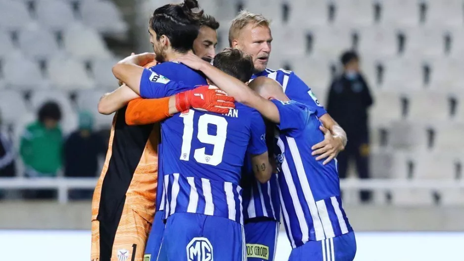 Μια... ντουζίνα ματς!