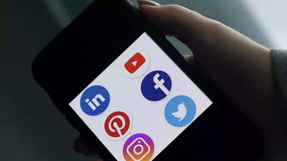 Έπεσε το Instagram/Προβλήματα σε Facebook και Messenger