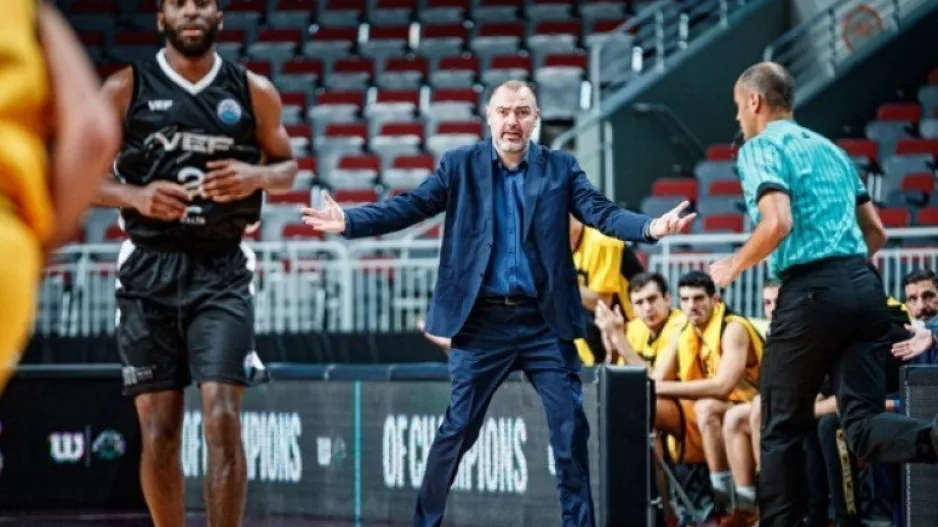 "Θα φτιάξω την ομάδα, ο τρόπος που παίξαμε με κάνει σκεπτικό"
