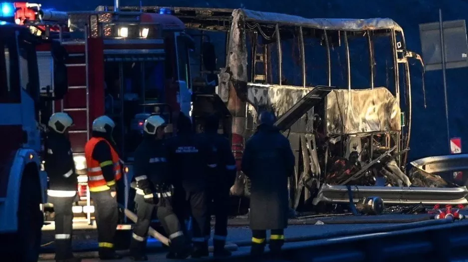 Βουλγαρία: Τουλάχιστον 46 νεκροί από φωτιά σε λεωφορείο - Ανάμεσα τους 12 παιδιά
