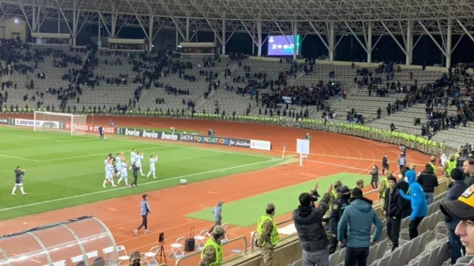 Ανταπέδωσαν την στήριξη με χειροκρότημα! (Φώτος)