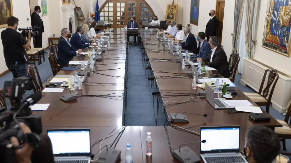  Ανακοινώσεις μετά το υπουργικό