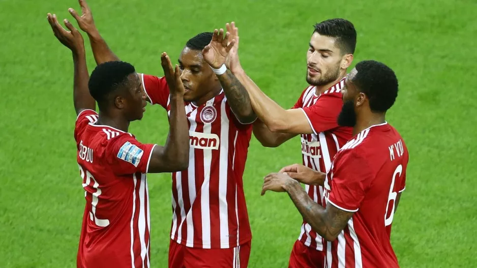 Θεραπεία στο Ρέντη οι διεθνείς