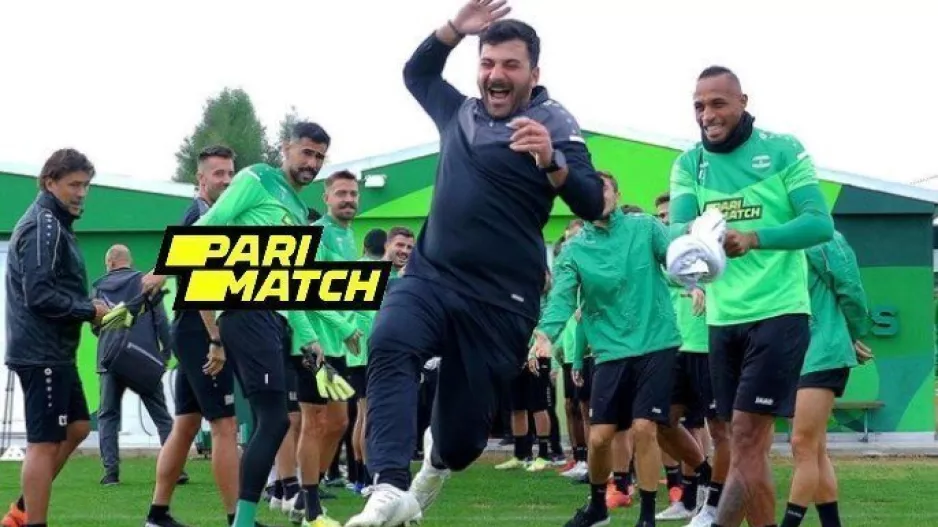 Οι... ξεχωριστές ευχές στον Χριστοφόρου (φώτος)