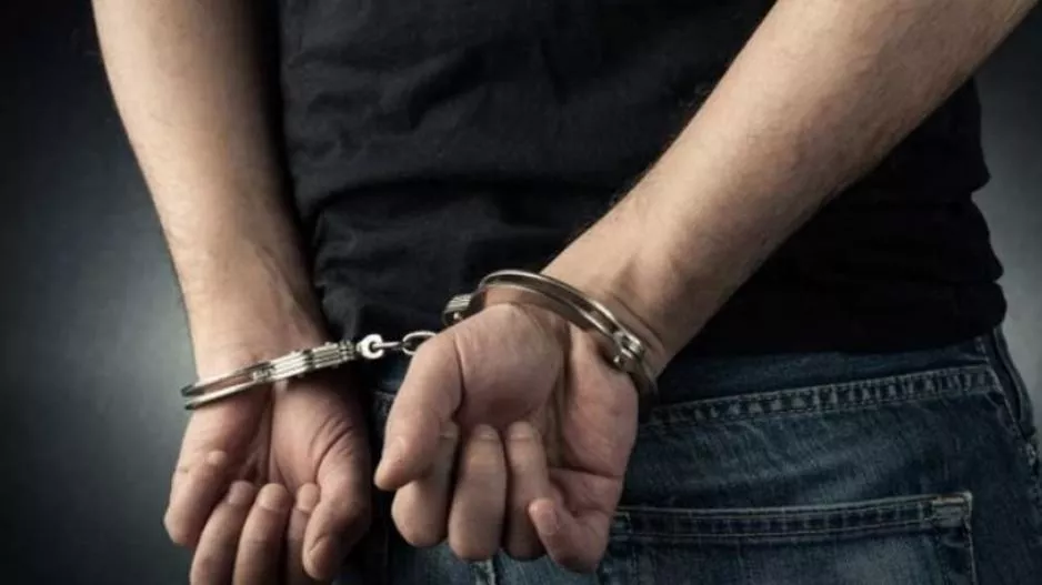 Συνελήφθη στο εξωτερικό για 100 κιλά κάνναβης
