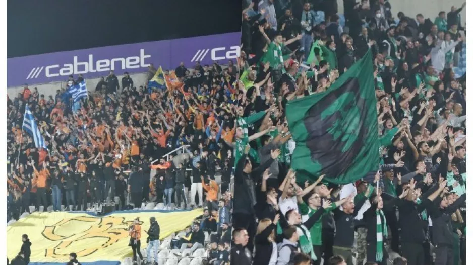 Καλά Χριστούγεννα και ευτυχισμένο το 2022 