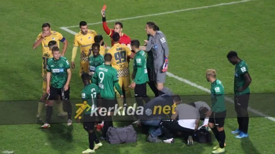 Με δέκα το ΑΠΟΕΛ, αποβλήθηκε ο Τσεμπάκ (φώτος)