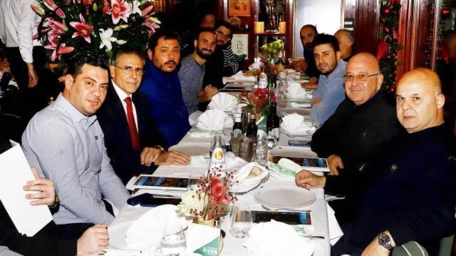 Δείπνο σε ΜΜΕ και... Πρέσβη! (Φώτος)