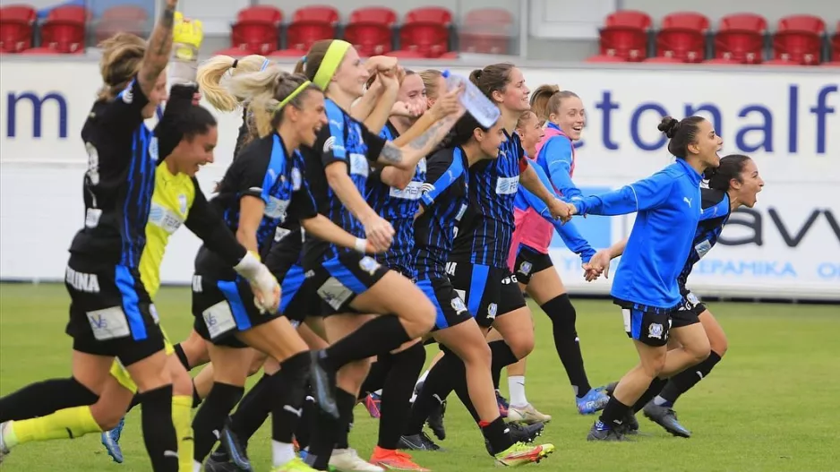 Νίκη στο ντέρμπι και κορυφή για τις Apollon Ladies!