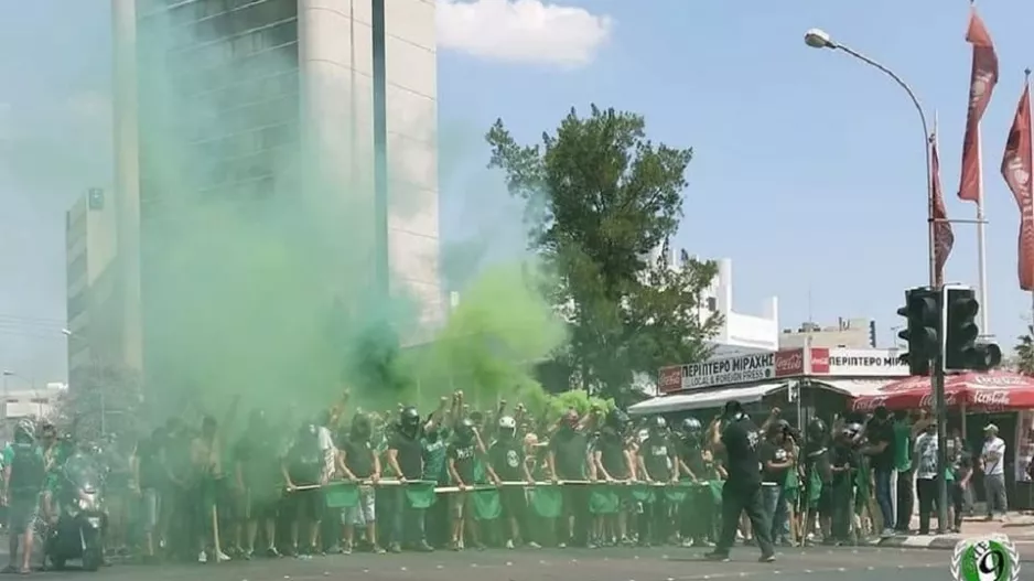 Κάλεσμα η Θύρα 9 