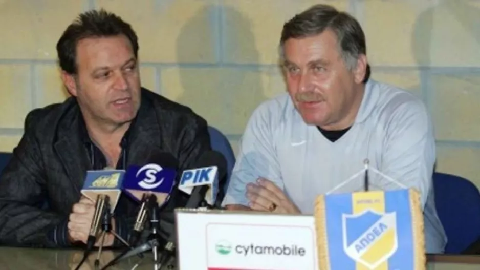(Πρόταση) Από το ΑΠΟΕΛ... ξανά στους πάγκους!
