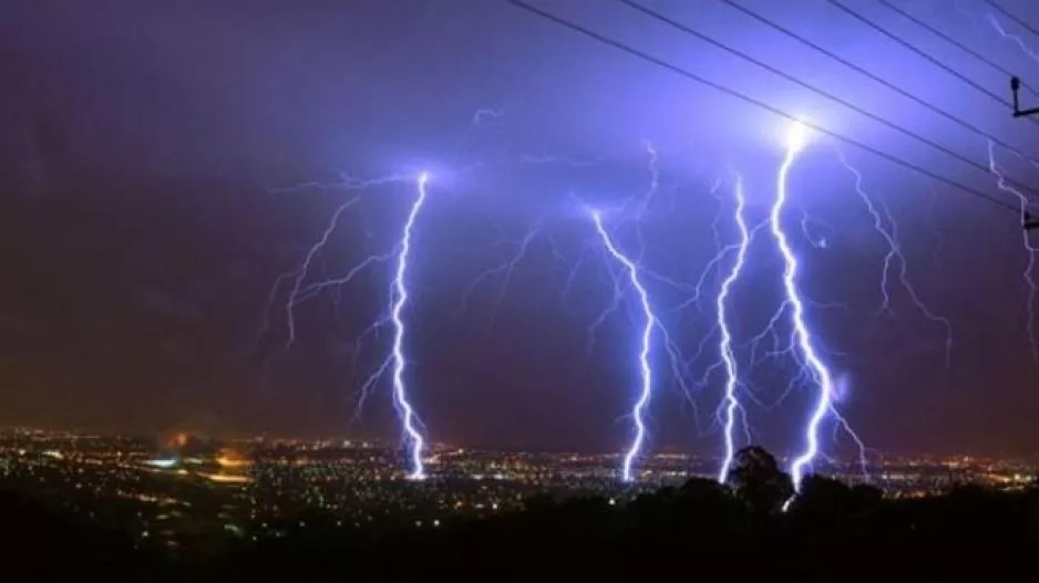 Κτυπά την Κύπρο η Carmel - Συστάσεις από Πολιτική Άμυνα