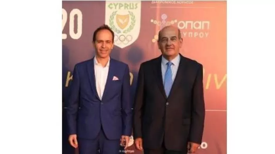 Ο Τάκης Κληρίδης Επίτιμο Μέλος της ΚΟΕ