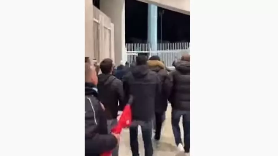 (Βίντεο από... μέσα) Έφυγαν τρελάμενοι από την "Αρένα"! 