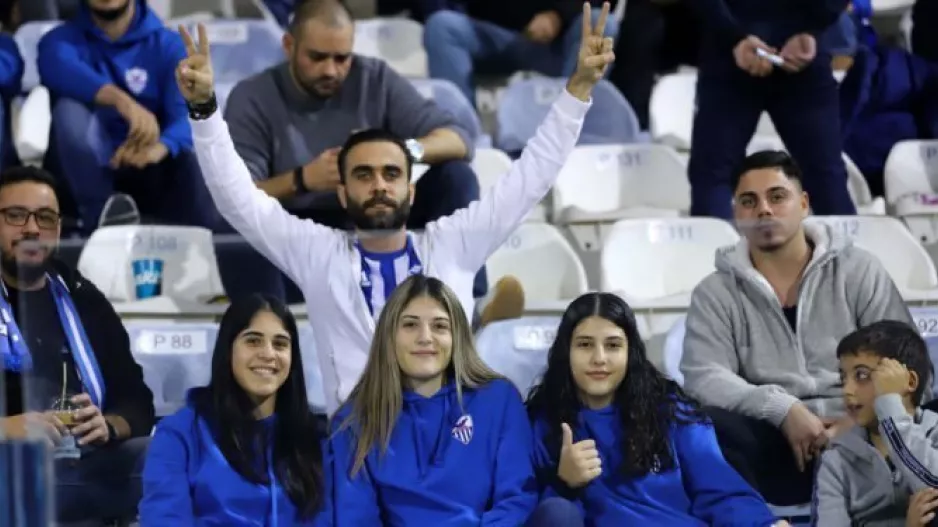 Διαθέσιμα για τους Ανορθωσιάτες...