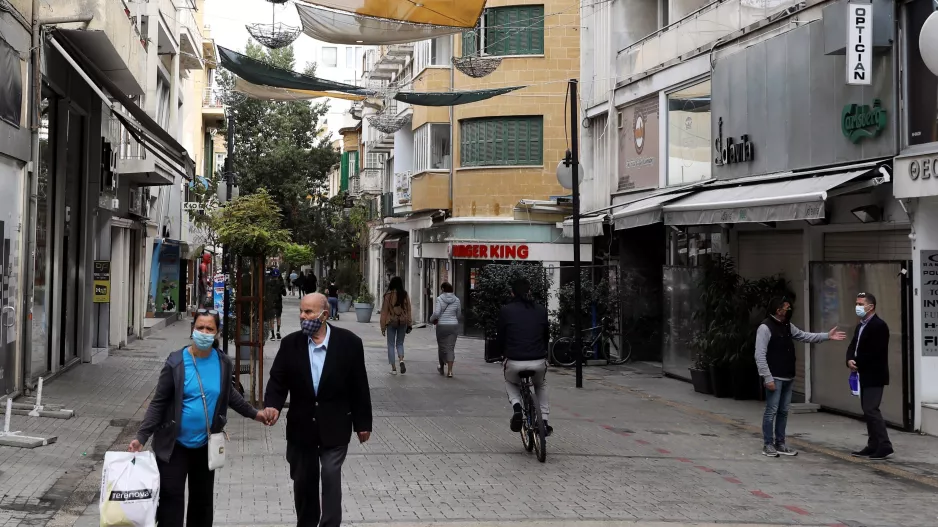 Νέα μέτρα από σήμερα - Όλα όσα αλλάζουν