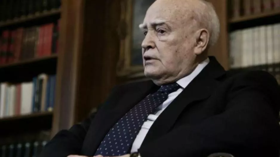 Έφυγε από τη ζωή ο Κάρολος Παπούλιας