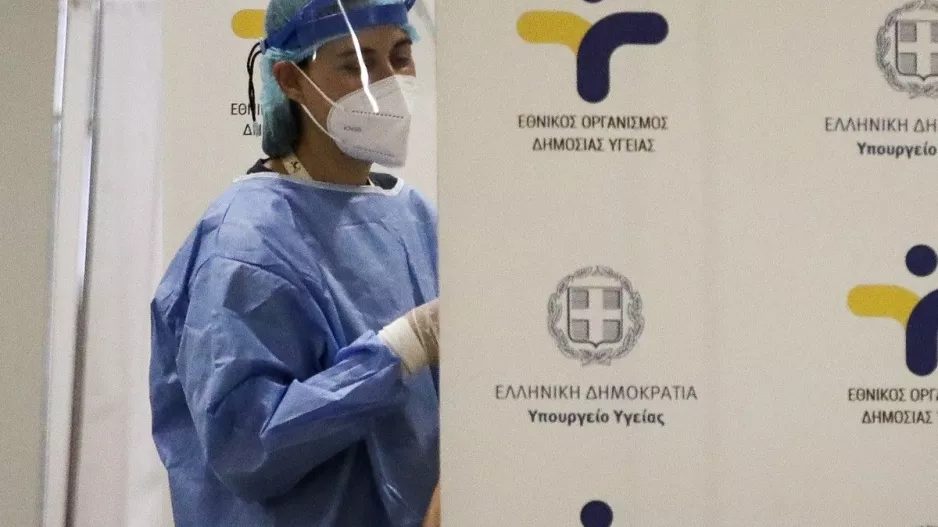 Ελλάδα: Νέο ρεκόρ με 35.580 νέα κρούσματα και 72 νεκρούς
