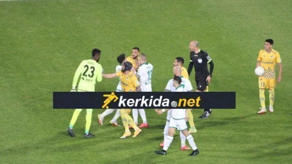 Ένταση και... τρεις κίτρινες κάρτες!
