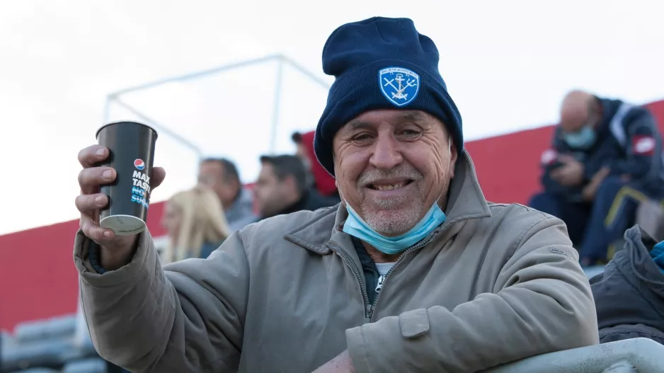 Cheers ο Σαλαμιναίος!
