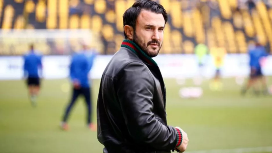 «Κλείστε τ’ αυτιά σας, θα έρθουν τα γκολ και οι νίκες»