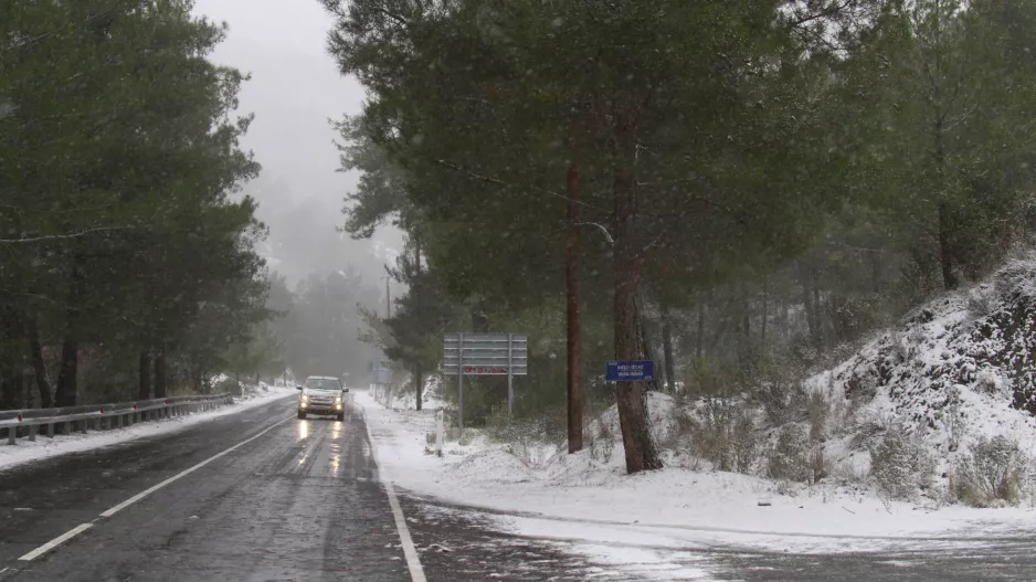 KITASWEATHER: Καταιγίδες, χιόνια και ισχυροί άνεμοι