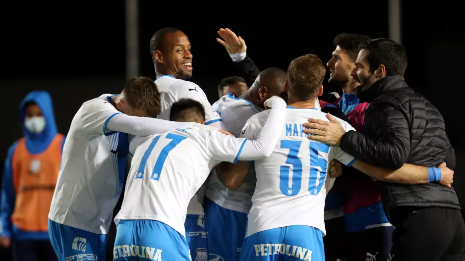 Σε κενή εστία σκόραρε ο Γιάνγκα για το 2-0