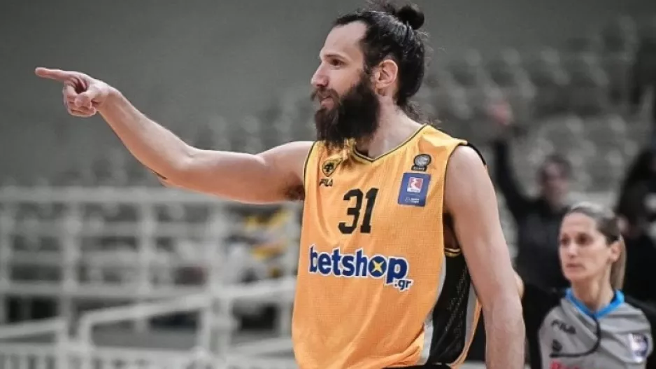 Κοιτάζει Γιαννόπουλο μόνο αν μείνει ελεύθερος