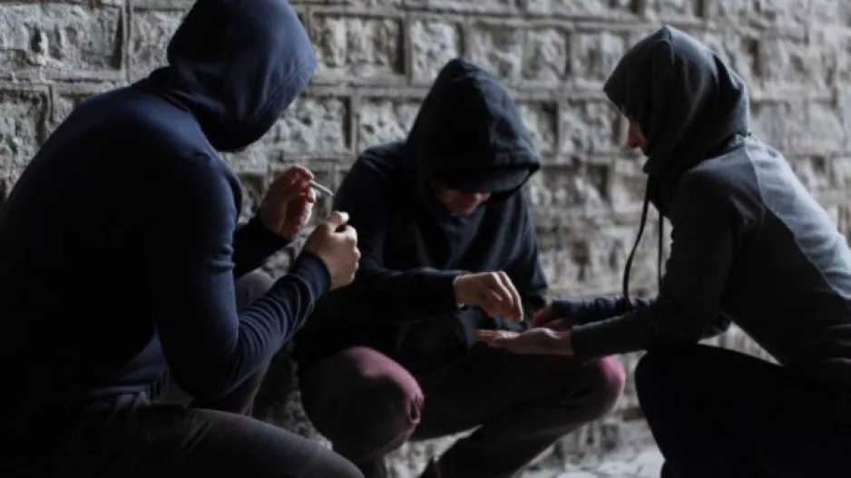 Φόβος και τρόμος με ανήλικους στη Λεμεσό - Ληστείες, απειλές, ζημιές