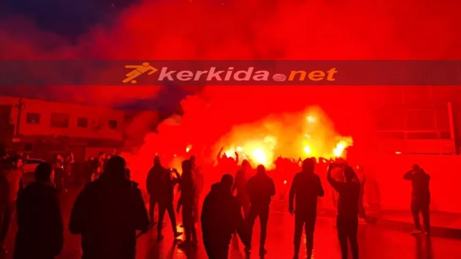 Απολλωνίστες/ Έκαναν... "χαμό" στην άφιξη της αποστολής (Φώτος/Βίντεο)